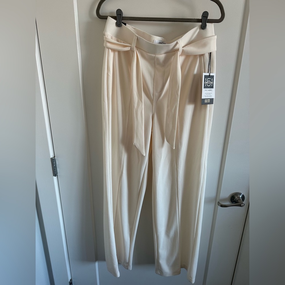 NWT 151 cream wide leg high rise crêpe pant, size L very thin see- thru material